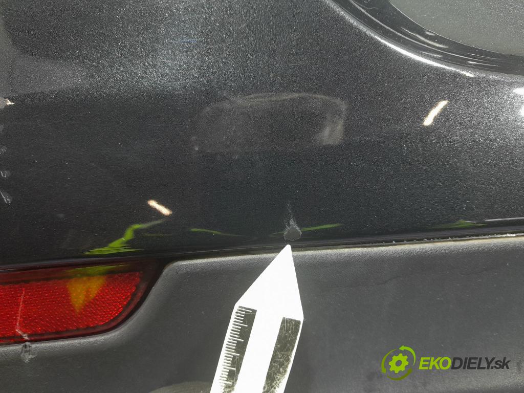 Opel Astra 2011 nárazník Zad: