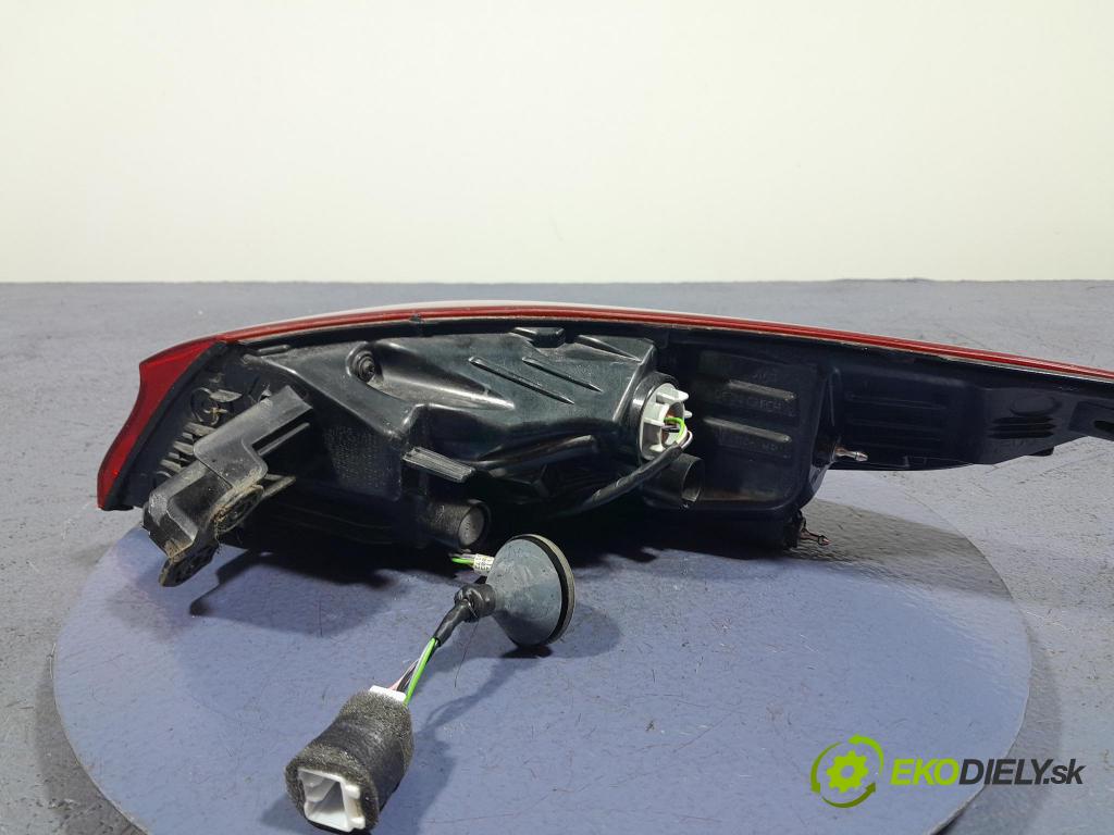 Kia Xceed 2021 svetlo / reflektor zad ľavá Vonkajsia: 92401J7350