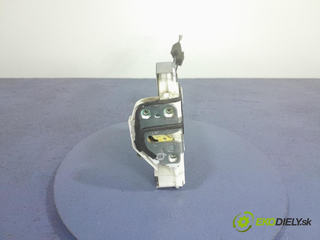 Honda Accord 2008 zámok dvere Predné Vľavo: