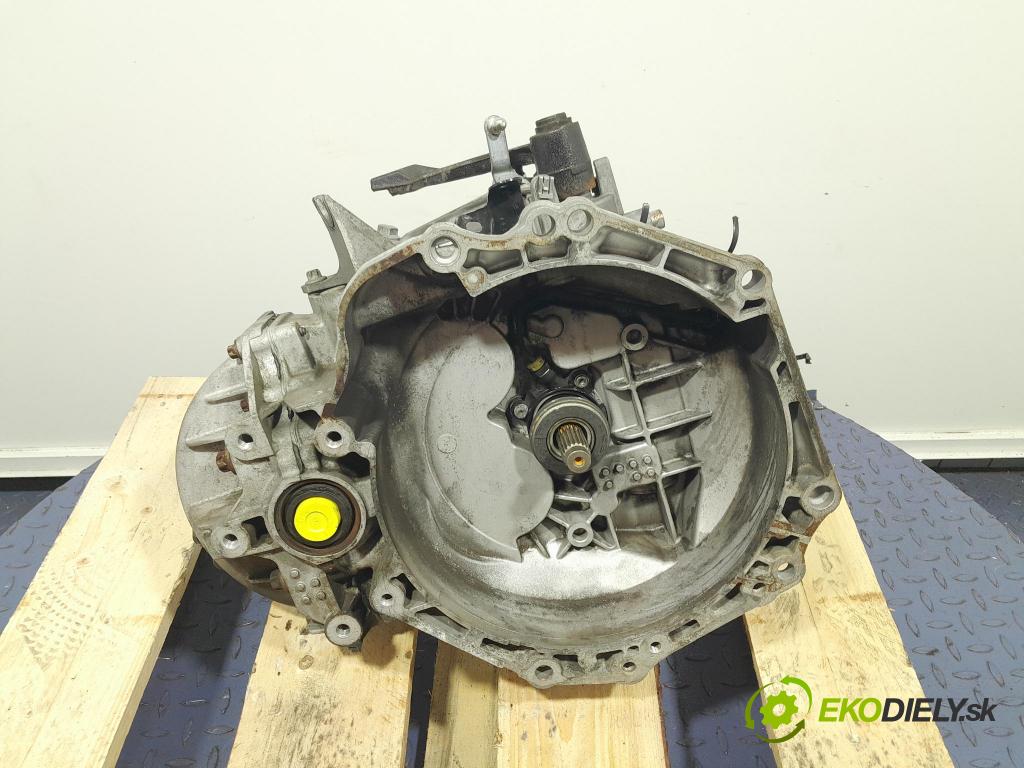 Opel Astra 2011 prevodovka Manualna M32
