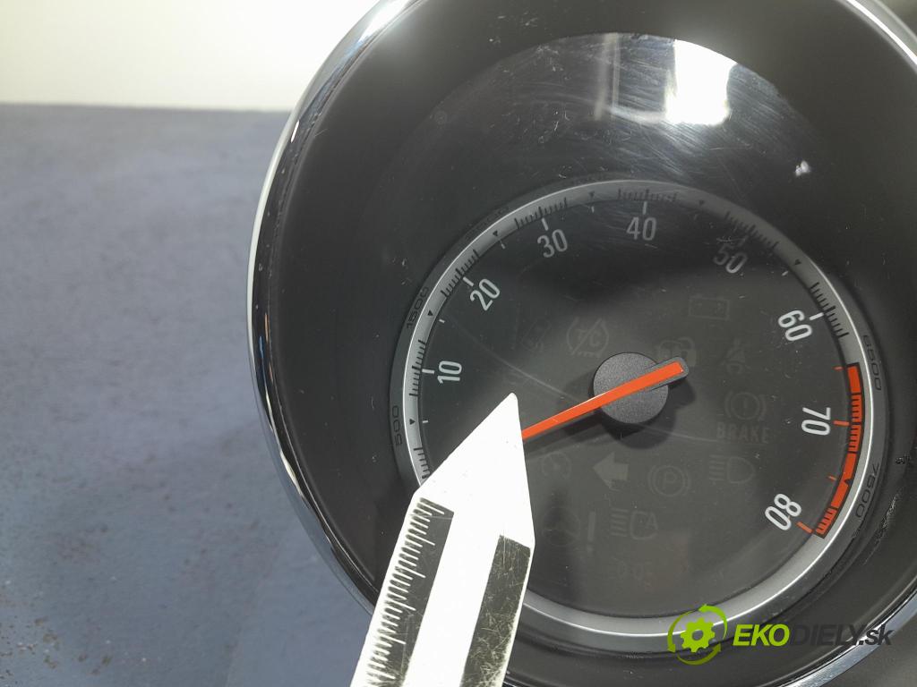 Opel Astra 2011 prístrojovka/ budíky 13374895