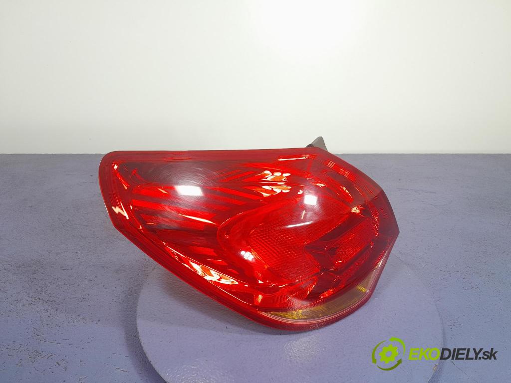 Opel Astra 2011 světlo Zad: levá Mimo:
