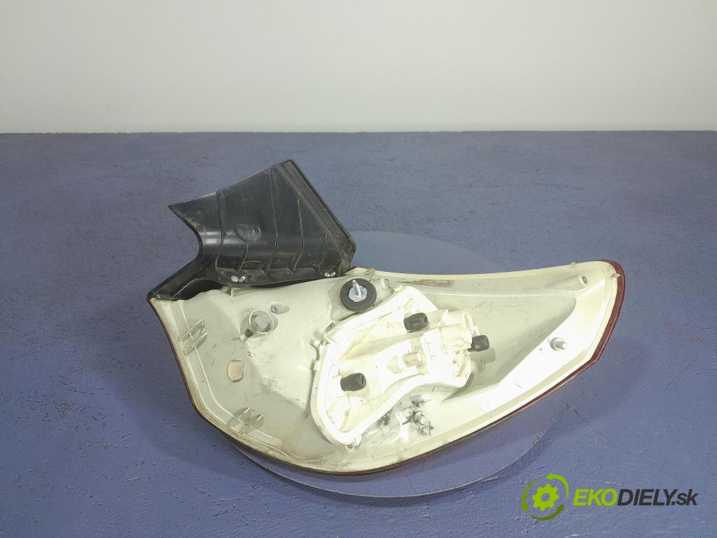 Opel Astra 2011 světlo Zad: levá Mimo: