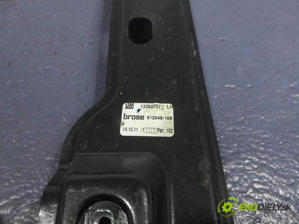 Opel Astra 2011 mechanismus stahování Sklenka: před Levý: 13350757