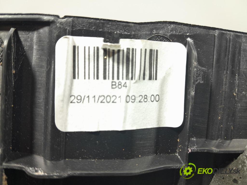 Kia Xceed 2021 kryt Motor: 29240-08400