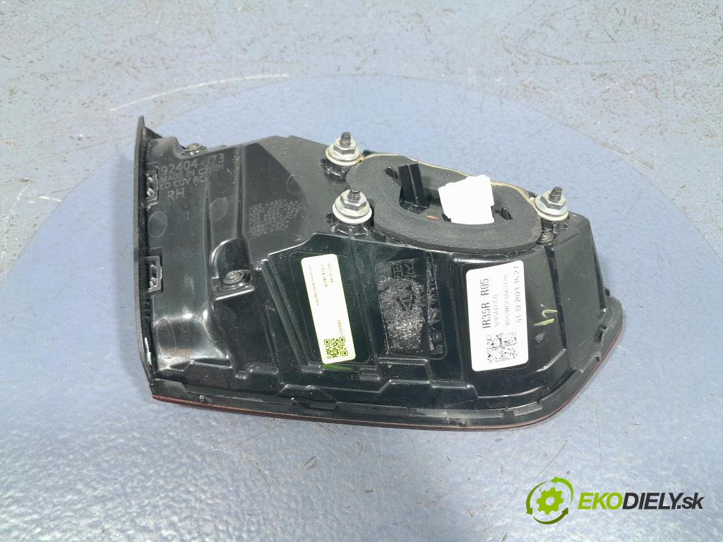 Kia Xceed 2021 svetlo / reflektor zad Prava: Vnútri: 92404J7350