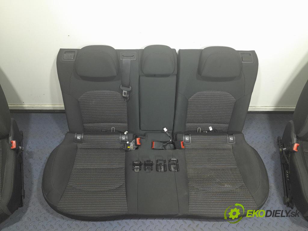 Kia Xceed 2021 sedačke: Set.: