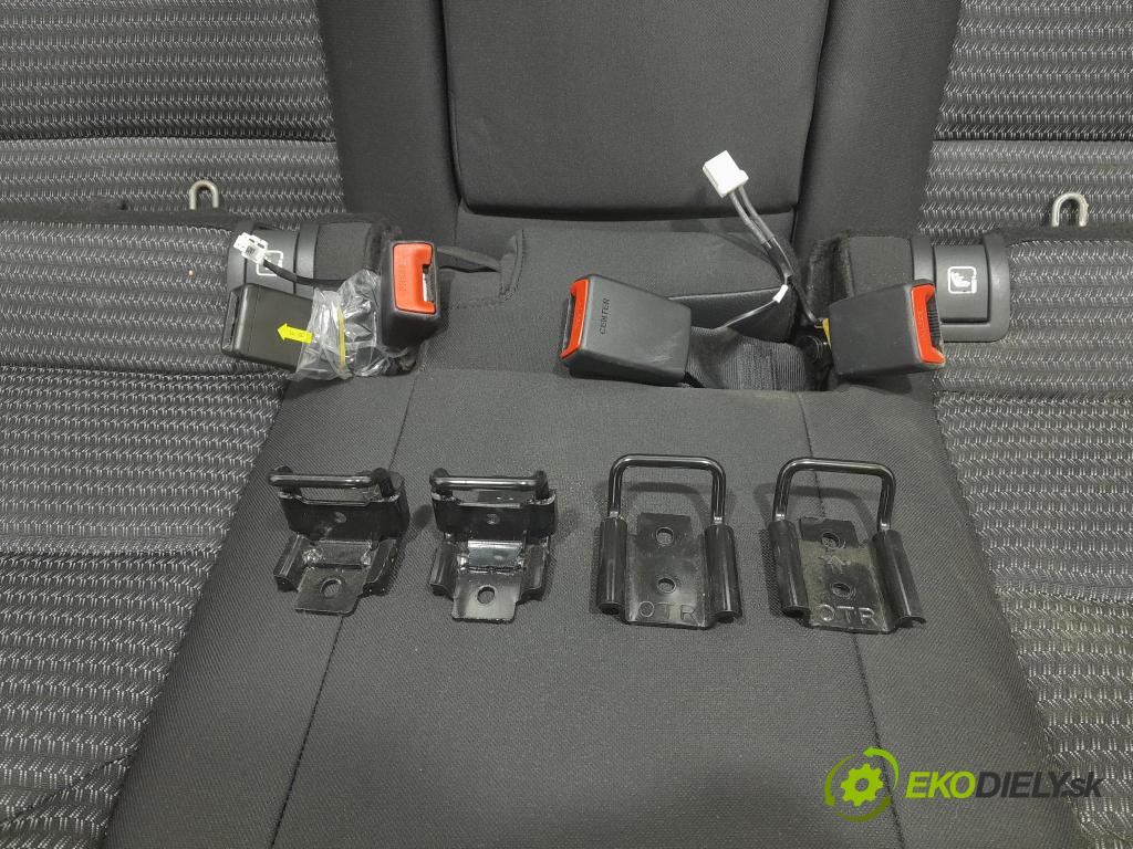 Kia Xceed 2021 sedačke: Set.: