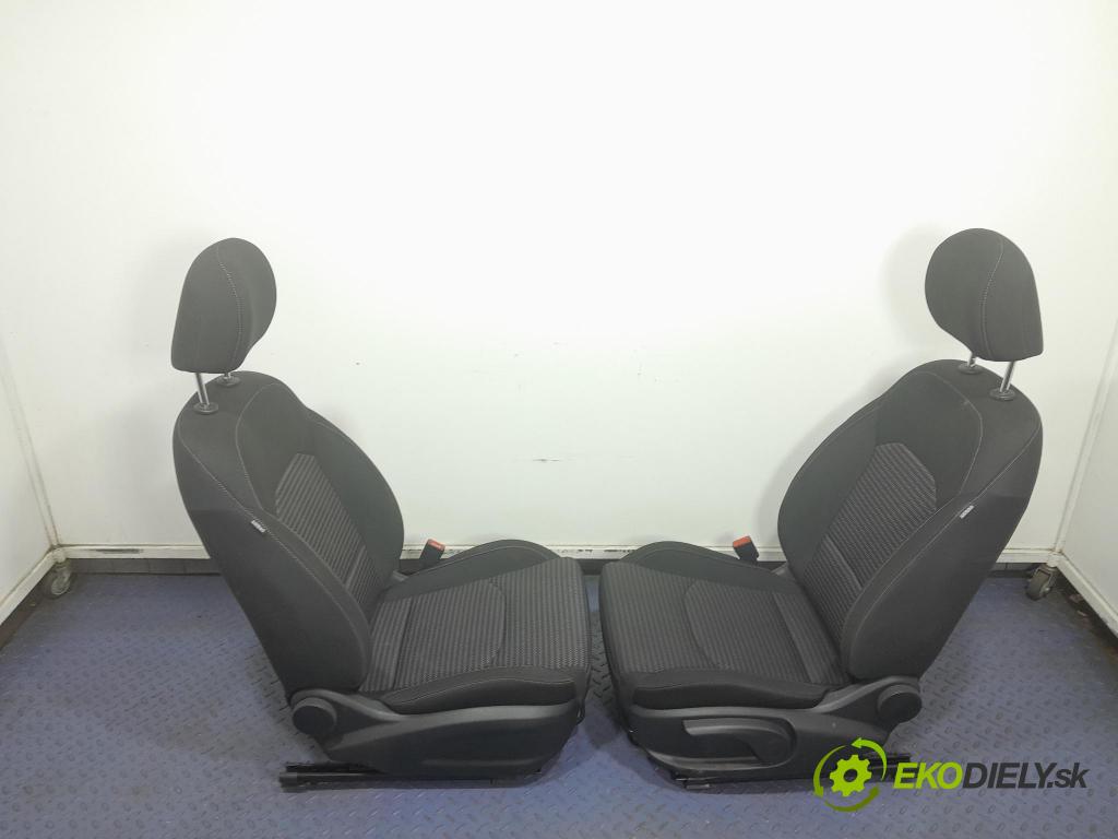 Kia Xceed 2021 sedačke: Set.: