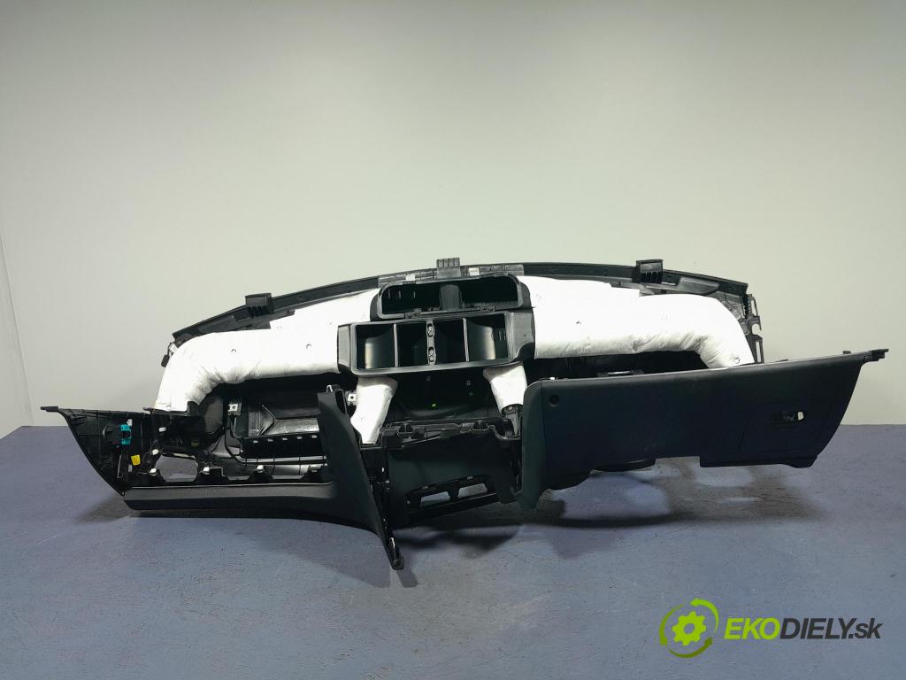 Kia Xceed 2021 kokpit,pristrojová doska 80100-J7100