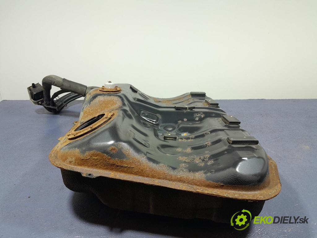 Hyundai I40 2013 Nádrž: paliva 31100-3Z100