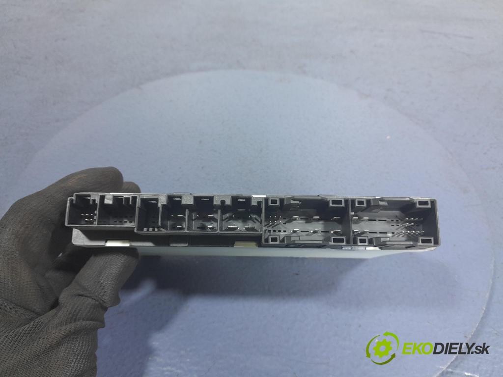 Bmw Seria 1 2020 riadiaca jednotka Sedadlo: 5A21CF9