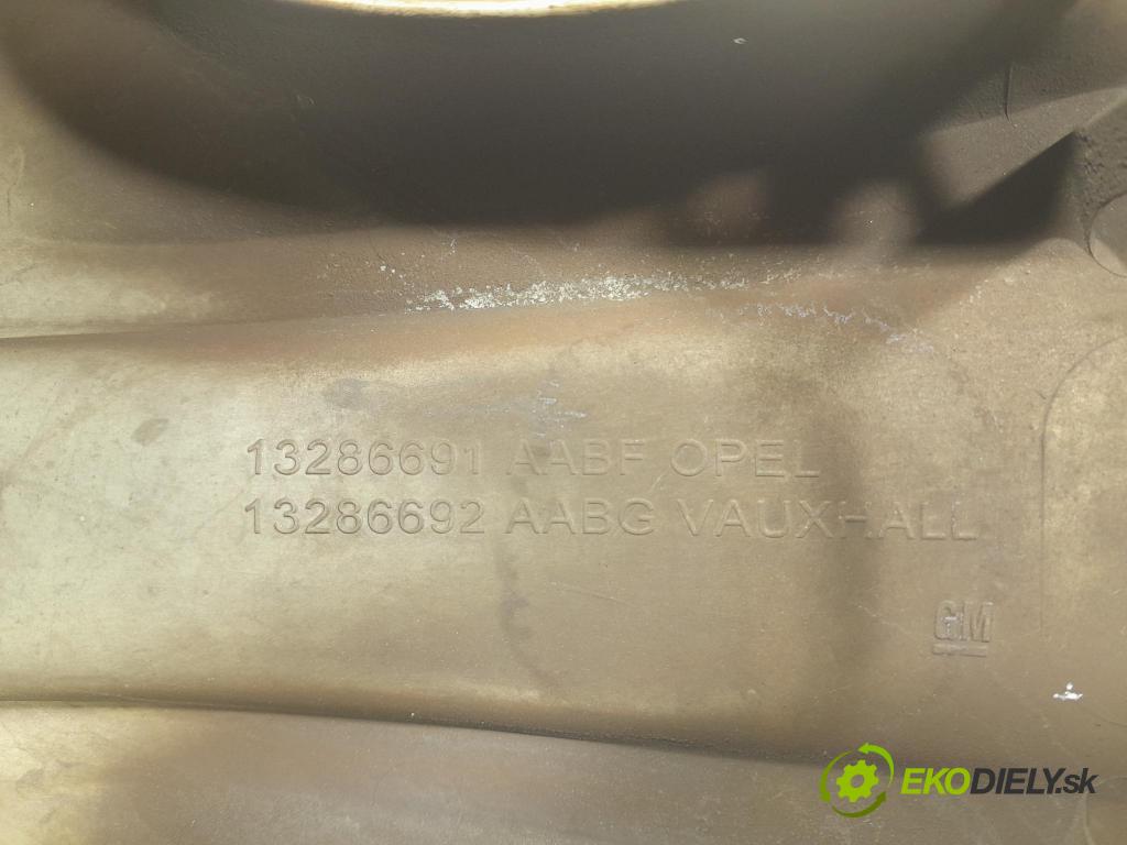 Opel Astra 2011 puklica kola: 13286691