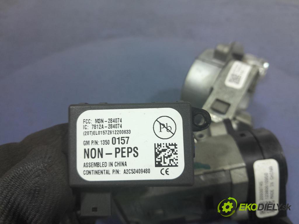 Opel Astra 2011 Spínač zapaľovania: