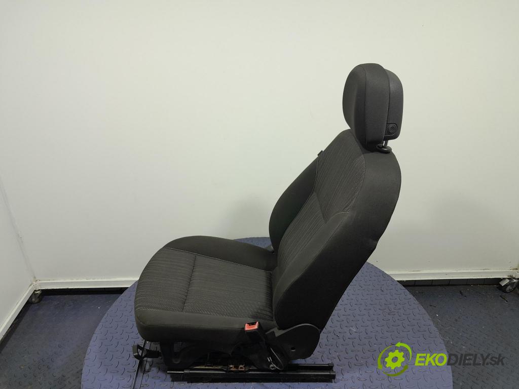 Opel Astra 2011 Sedačka spolujazdca