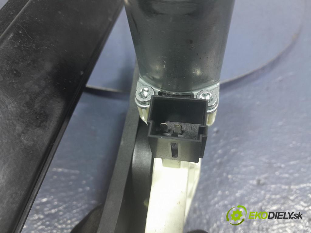 Audi A6 2019 mechanizmus okna Okná: zad Vľavo: 4K0839461