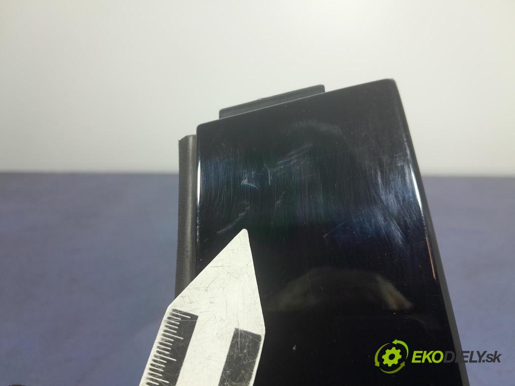 Audi A6 2019 lišta Dekoratívne: 4K0839901