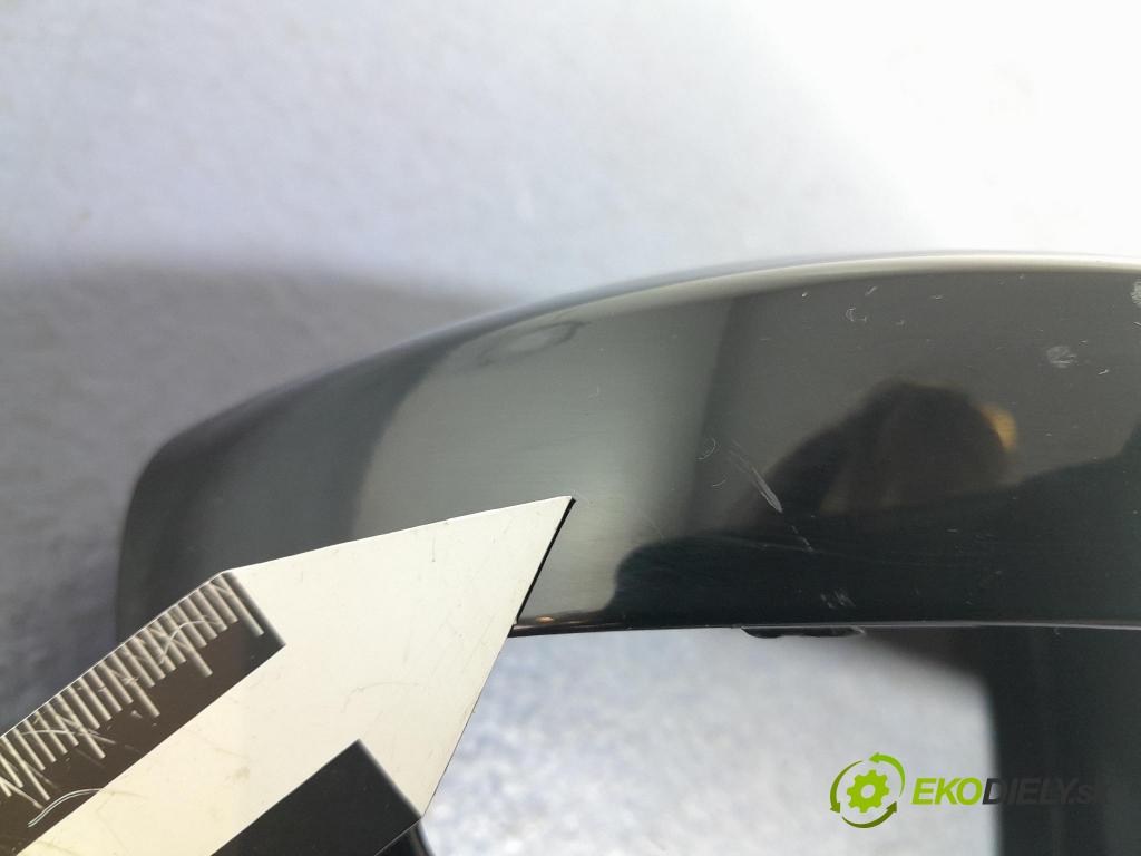 Audi A6 2019 zrkadlo pravé