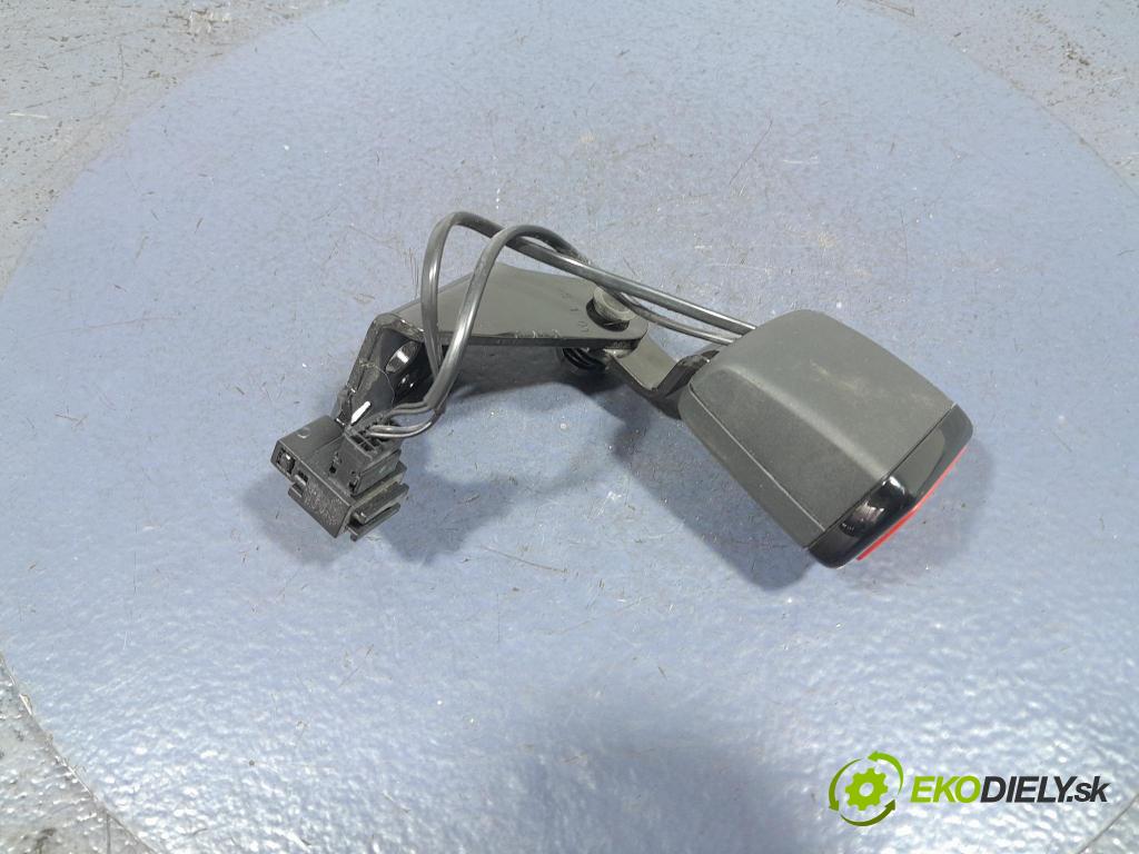 Audi A6 2019 Pásy: Bezpečnosť: x 4K8857740L