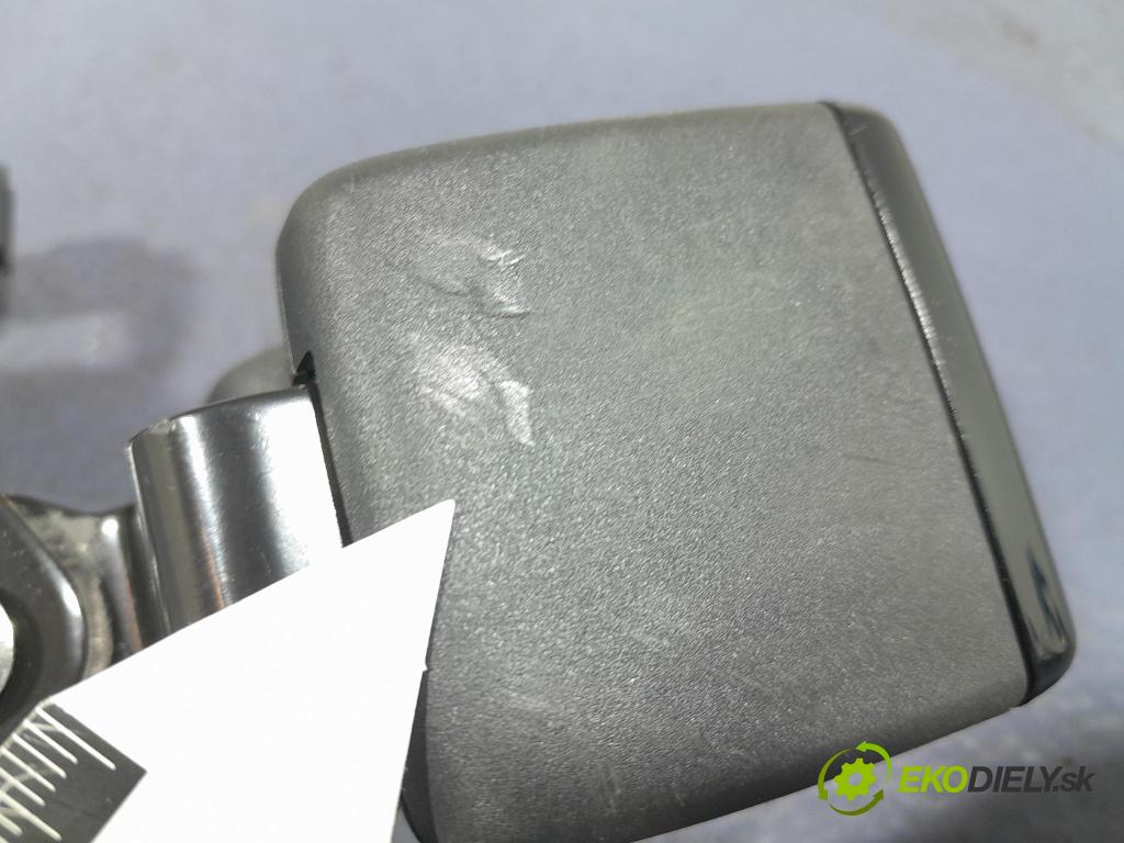 Audi A6 2019 Pásy: Bezpečnosť: x 4K8857739L