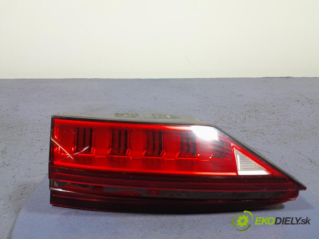 Audi A6 2019 svetlo / reflektor zad Prava: Vnútri: 4K5945094