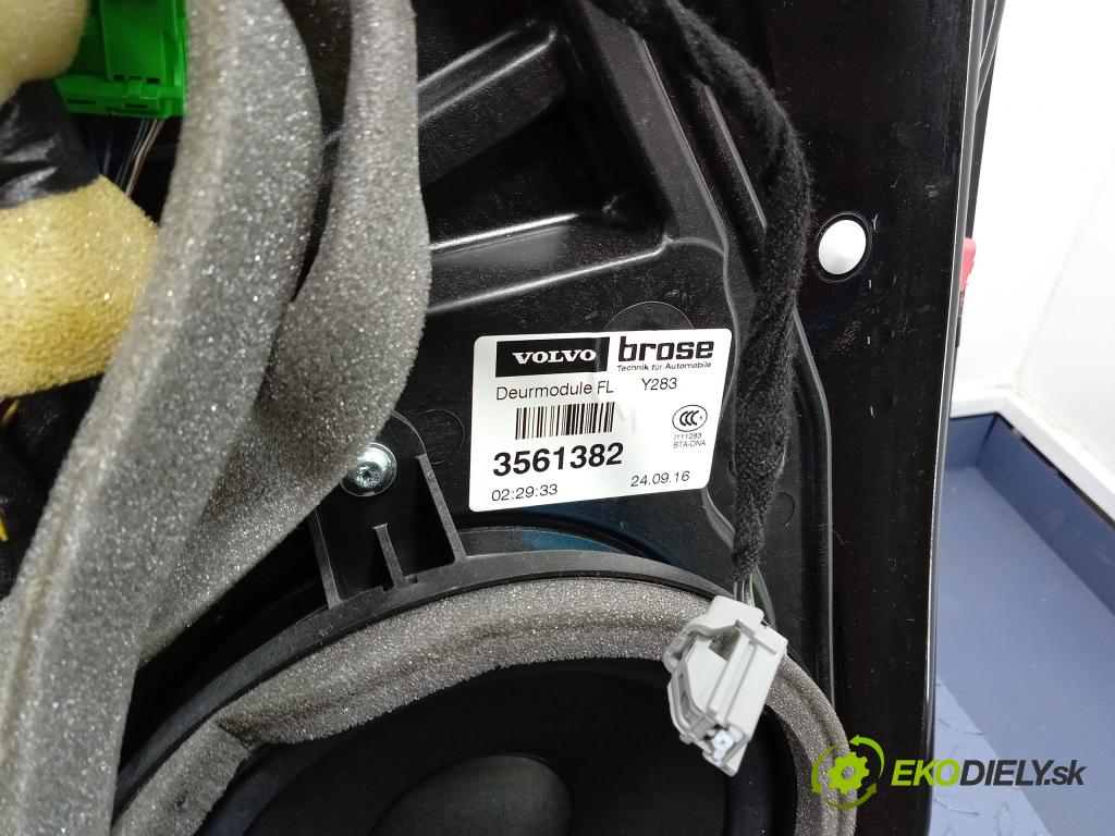 Volvo S60/V70 2017 dveře před Vlevo, odjet: 01