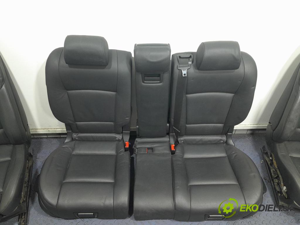 Bmw Seria 5 2011 sedačke: Soubor. 01