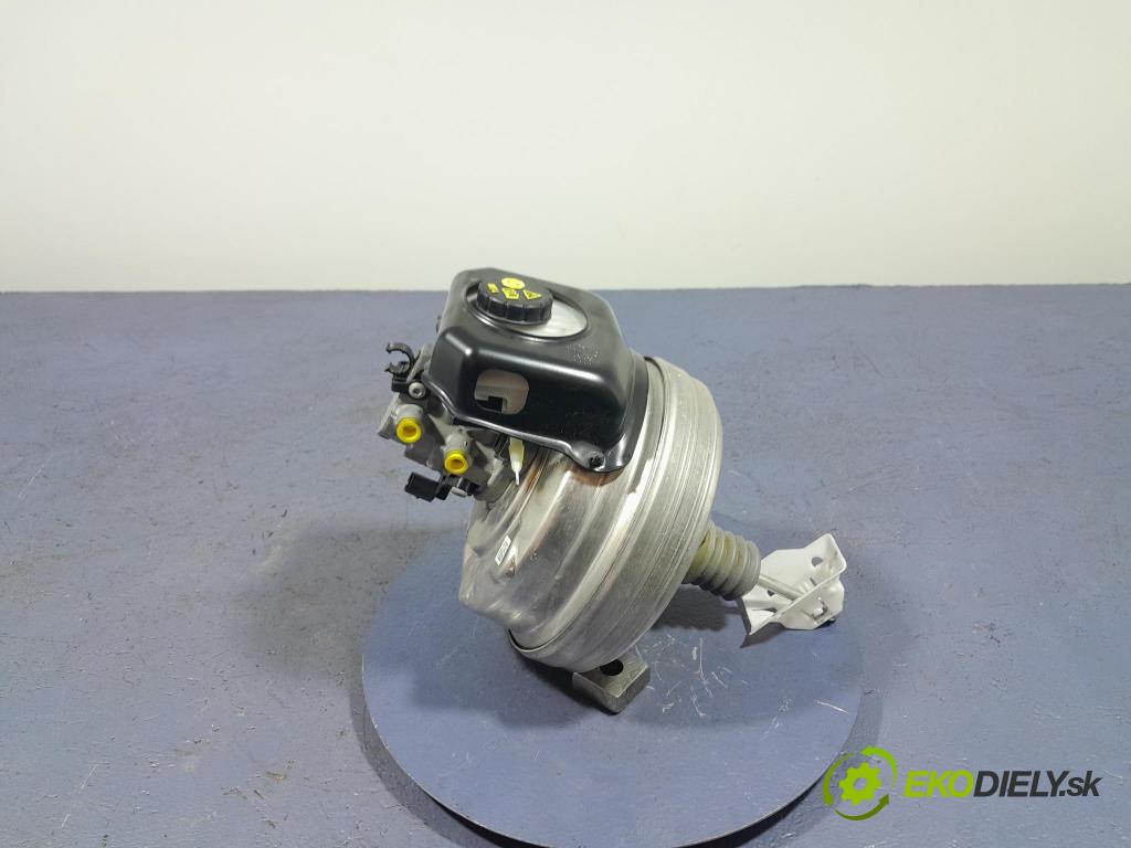Audi A6 2019 servo Brzdní: 4K0612103A