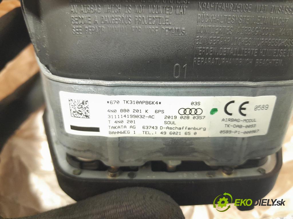 Audi A6 2019 kokpit,pristrojová doska