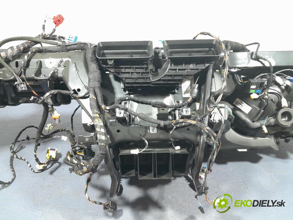 Audi A6 2019 radiator 4K1820005S