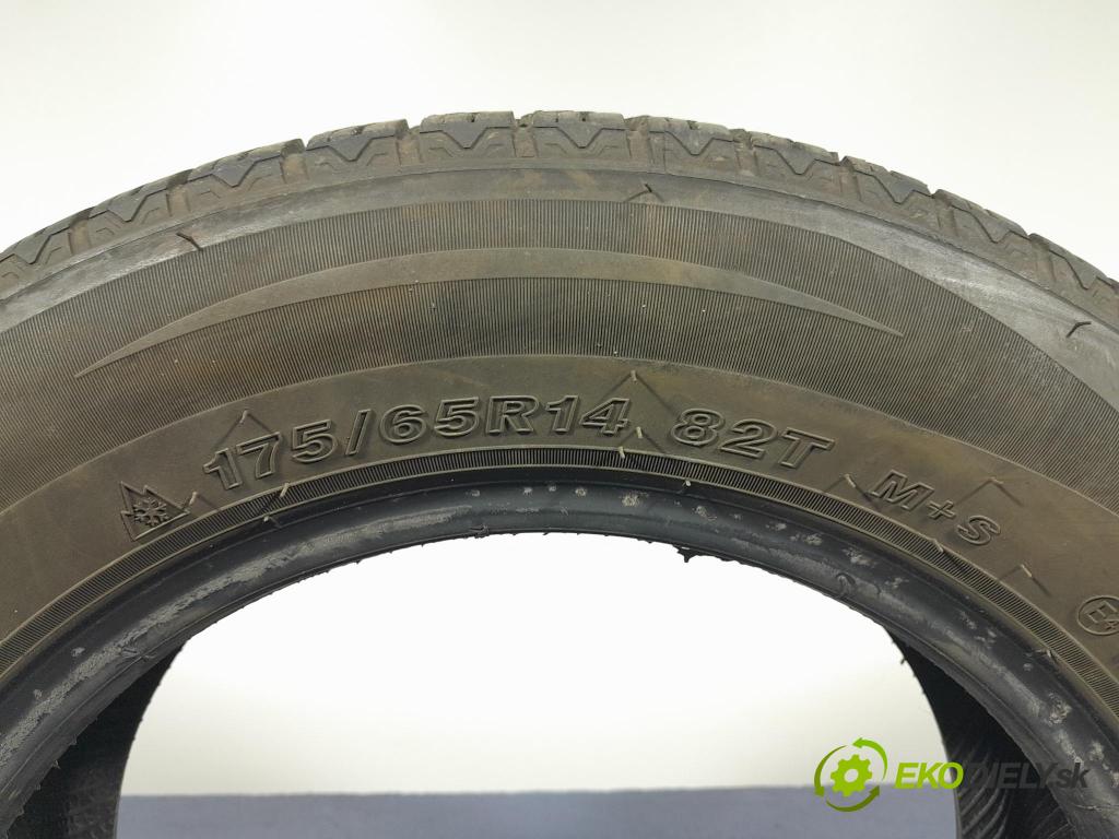 Toyota Yaris 2005 pneumatika Multi-sezóna: 6938112621995