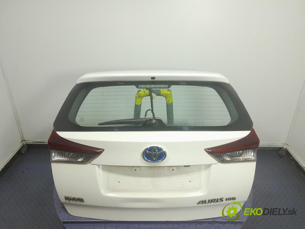 Toyota Auris 2017 zadna dveře kufra: kufra: