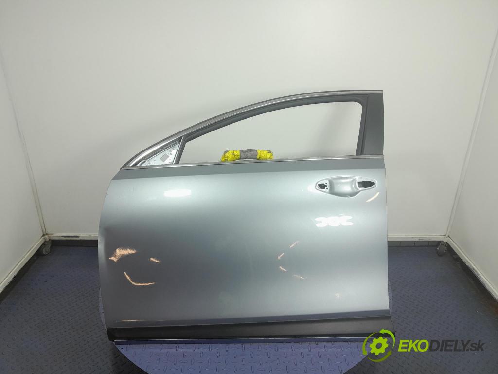 Kia Xceed 2021 dvere Predné Vľavo: