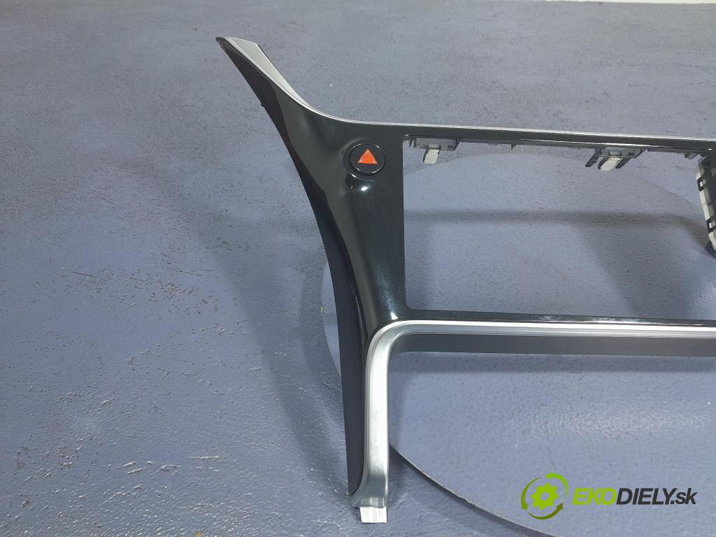 Toyota Auris 2017 kryt Plast: Interiéry: 55405-02870