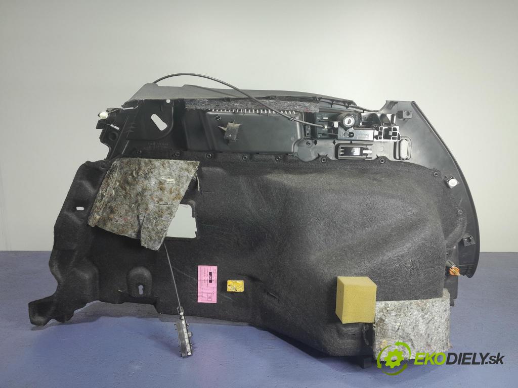 Toyota Auris 2017 Čalounictví: kufra: 64734-02100