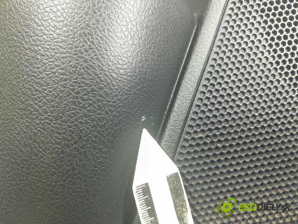 Toyota Auris 2017 Čalounictví: dvere zad ľavá 67788-02110