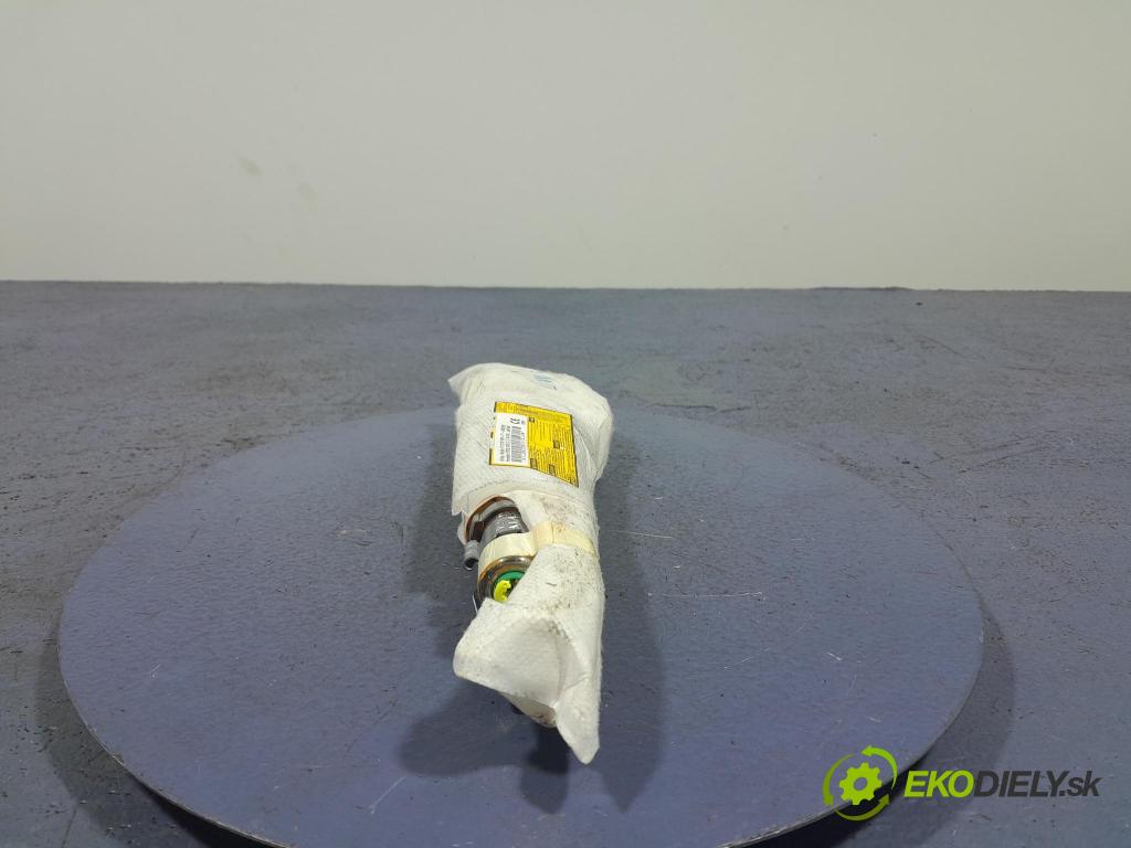 Toyota Auris 2017 Airbag: Sedadlo: x