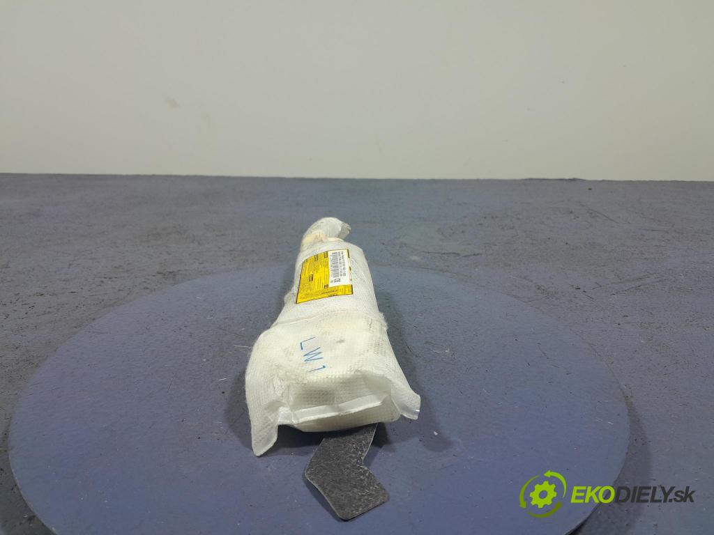 Toyota Auris 2017 Airbag: Sedadlo: x