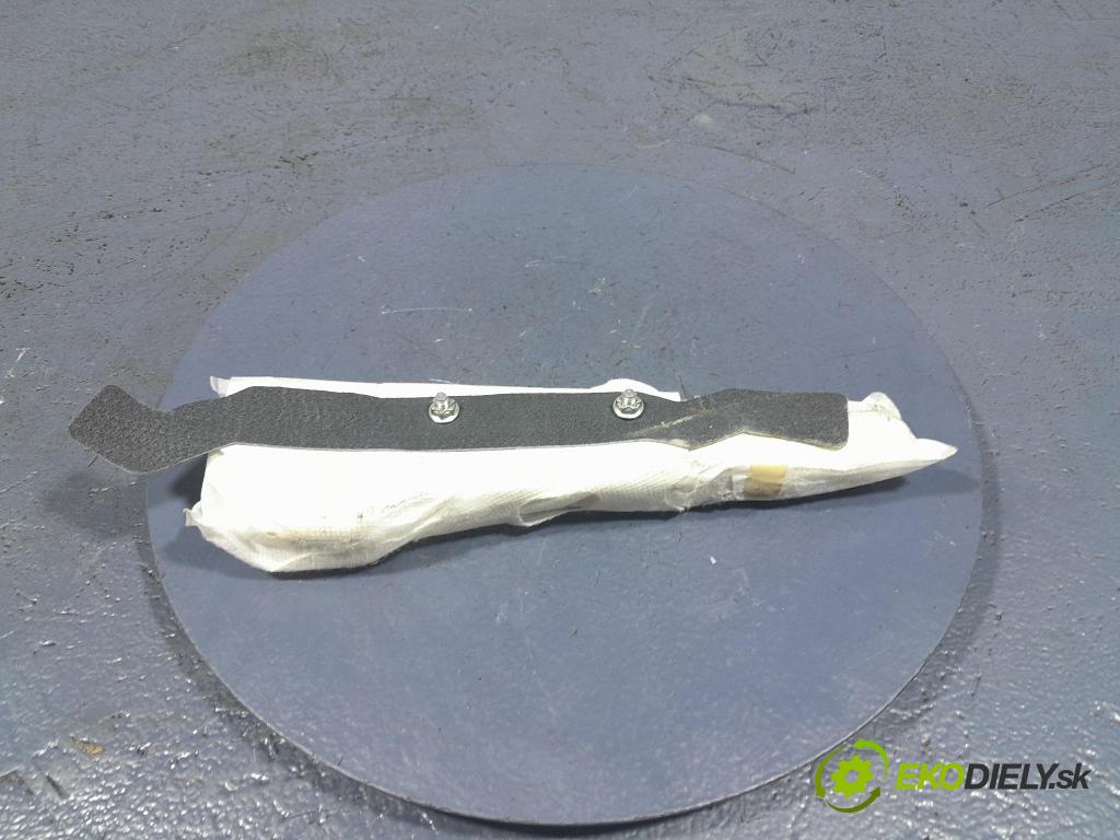 Toyota Auris 2017 Airbag: Sedadlo: x