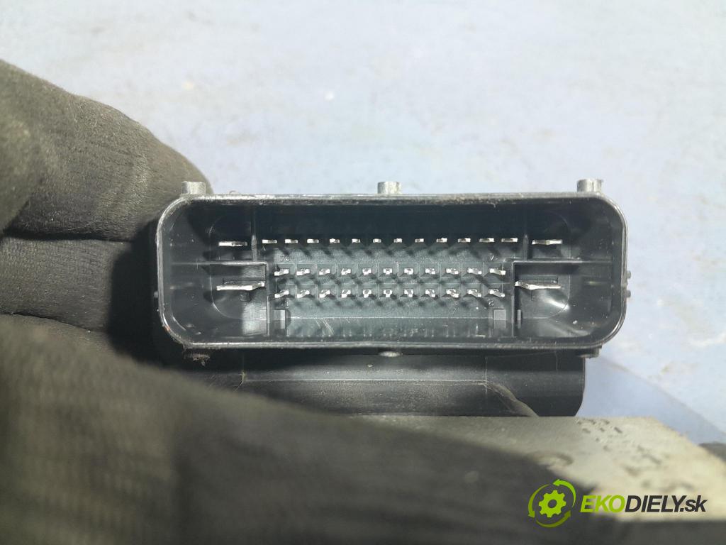 Hyundai I40 2013 čerpadlo ABS x 58920-3Z510
