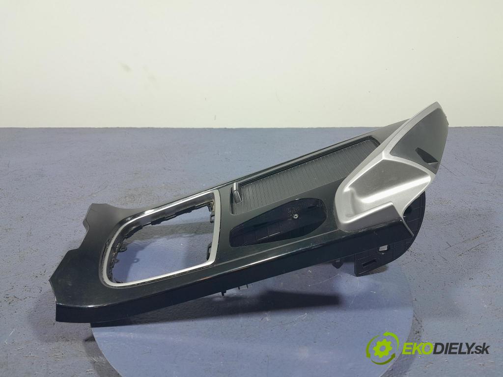 Hyundai I40 2013 kryt Plast: Interiéry: 84670-3Z000