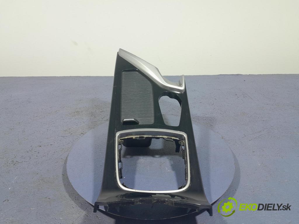 Hyundai I40 2013 kryt Plast: Interiéry: 84670-3Z000