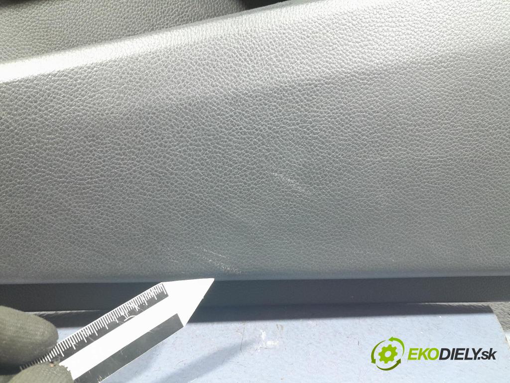 Hyundai I40 2013 Čalounictví: dvere Predné Prava: 82340-3Z000