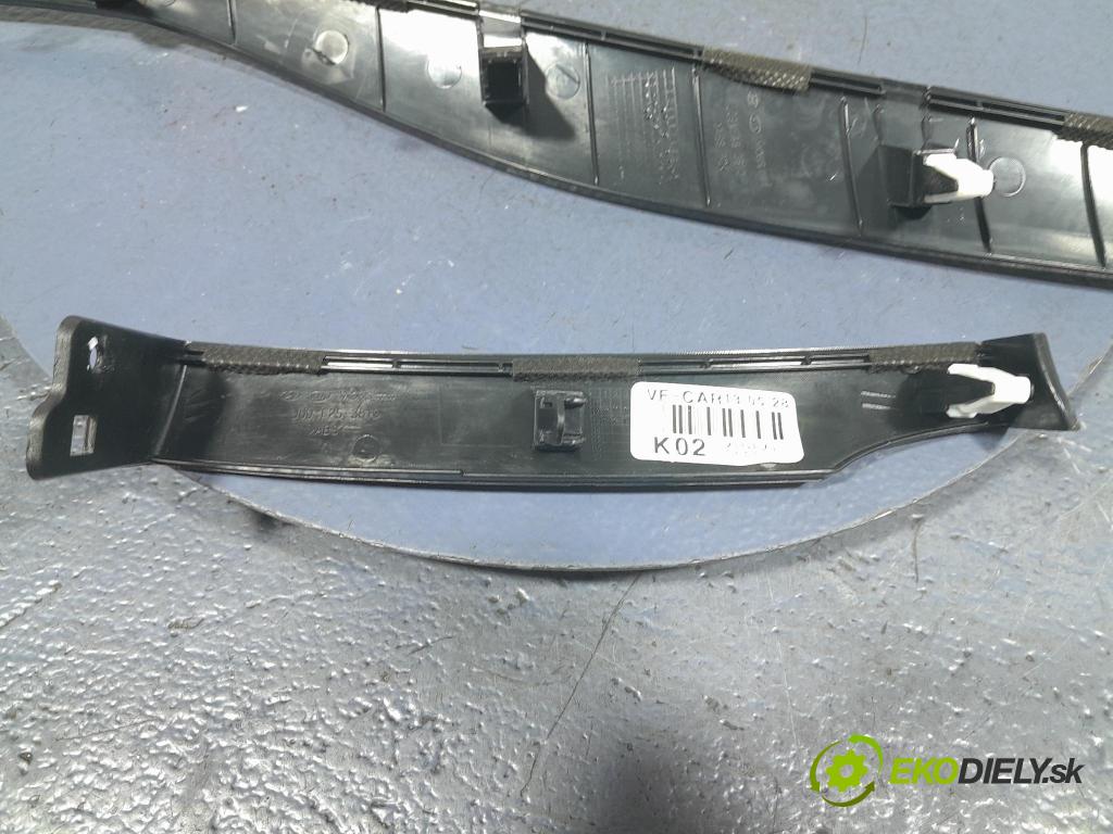 Hyundai I40 2013 lišta Dekoratívní: Uvnitř U09 F25 3810