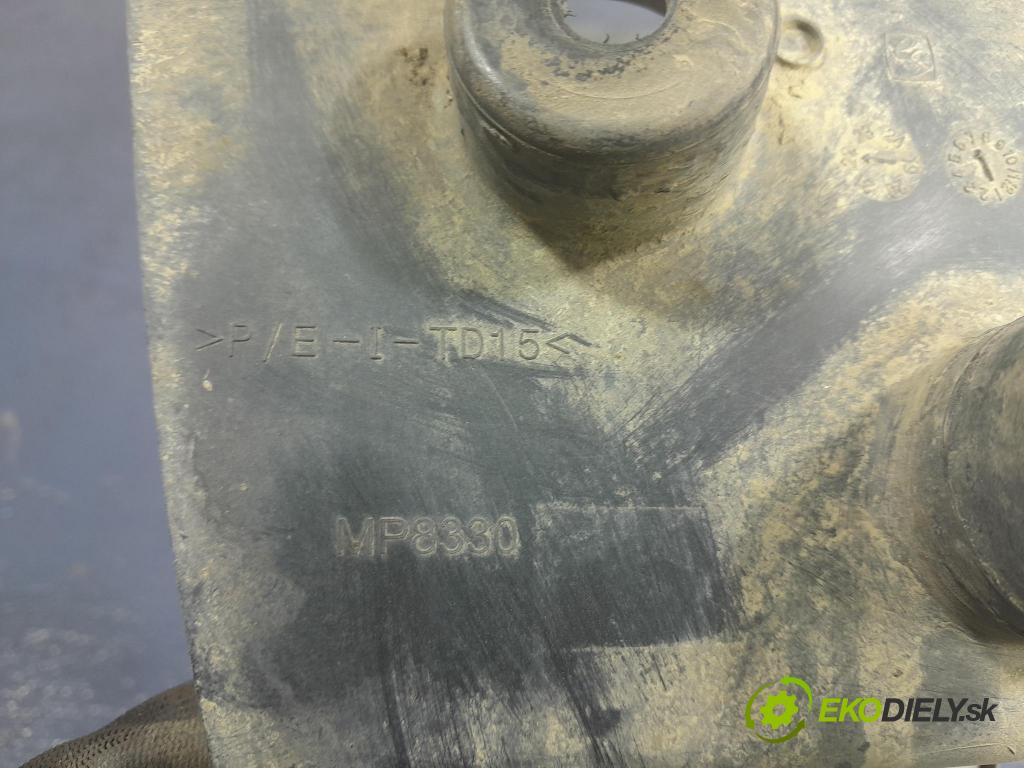 Dacia Sandero 2022 blatník: plastický: Zad: 767486658R