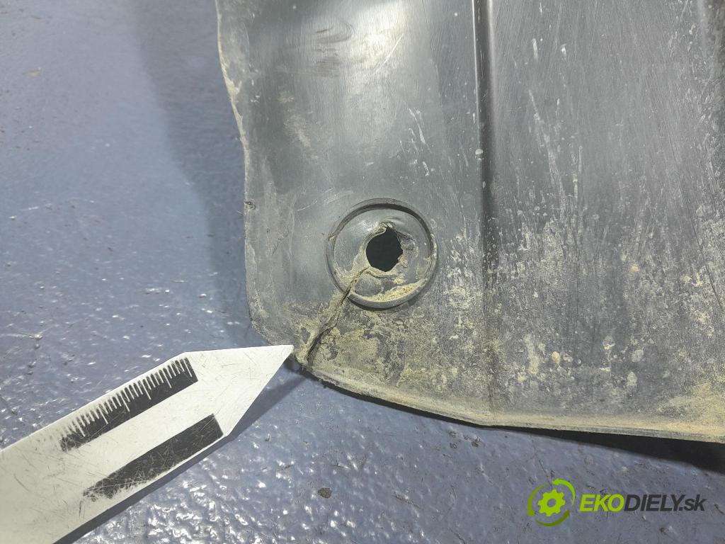 Dacia Sandero 2022 Blatník: Plastové: Predné 638434819