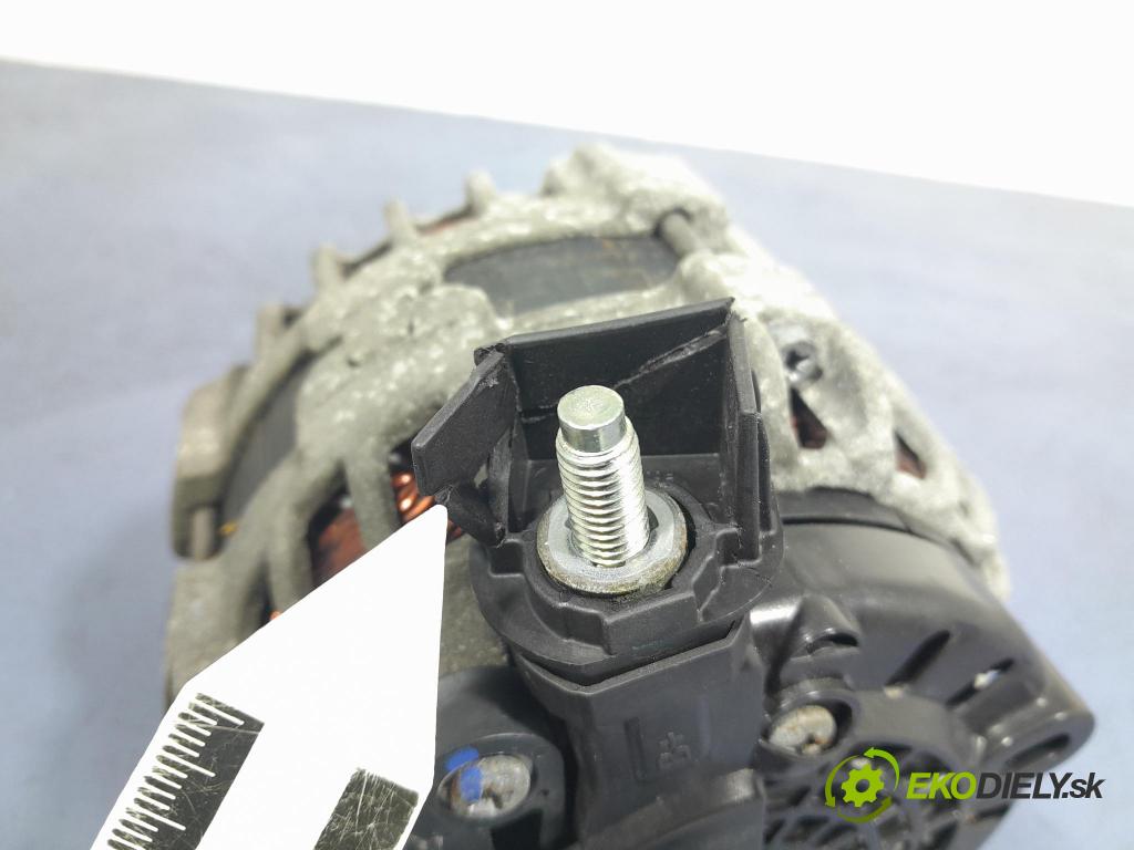 Dacia Sandero 2022 Alternator 231001629R