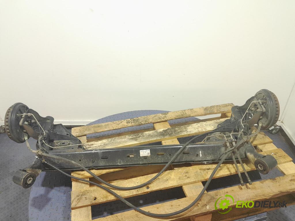 Dacia Sandero 2022 výztuha Pozastavenia: Zad: 