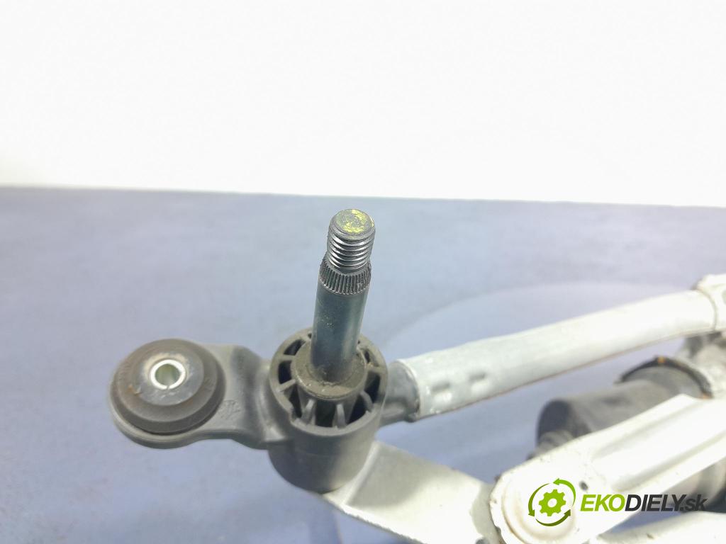 Dacia Sandero 2022 mechanizmus motor: Stierače: Predné 288006875R