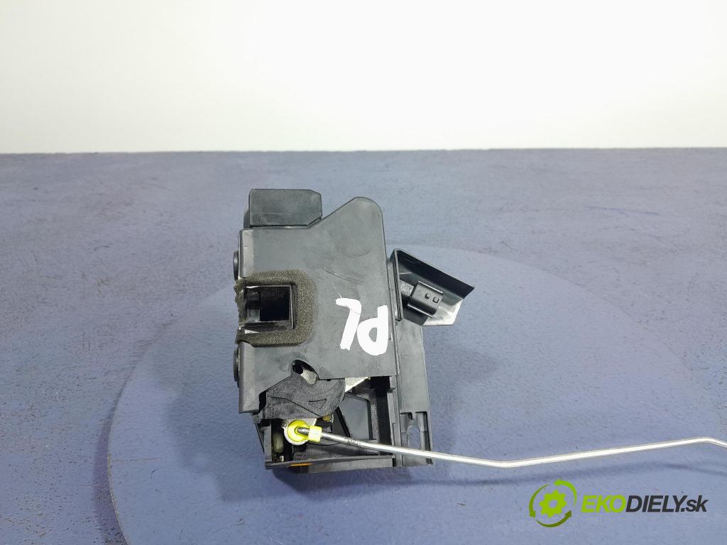 Dacia Sandero 2022 zámok dvere Predné Vľavo: 805035308RB